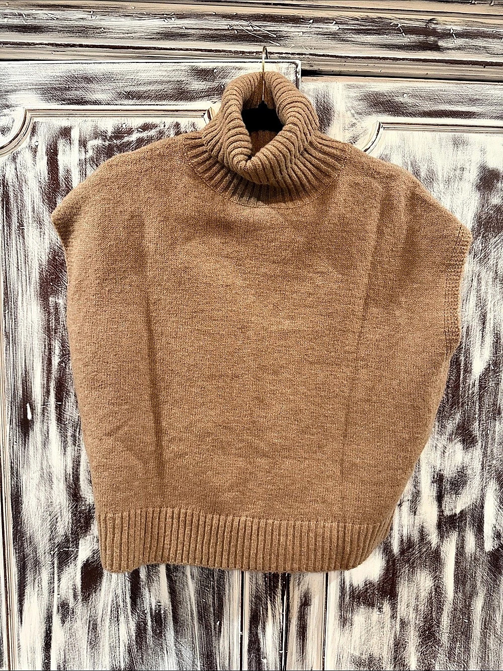 SHEIN Cropped Turtleneck Batwing Sleeve Sweater Vest Brown Sweater Vest Small
